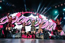 ももいろクローバーZ（Photo by HAJIME KAMIIISAKA+Z）