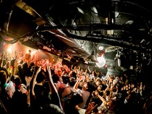 夜の本気ダンス「KYOTO de ONE MAN」（撮影：森下綾音）