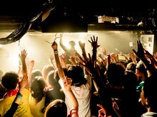 夜の本気ダンス「KYOTO de ONE MAN」（撮影：森下綾音）