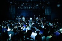 LUCKY TAPES「『The SHOW』Tour Final×『MOON』Release Party」UNIT公演の様子。（Photo by Shoko Ishizaki）