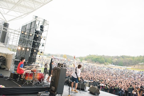 BACK LIFT（撮影：ヤオタケシ）