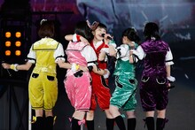 ももいろクローバーZ （Photo by HAJIME KAMIIISAKA+Z）