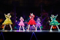 ももいろクローバーZ（Photo by HAJIME KAMIIISAKA+Z）