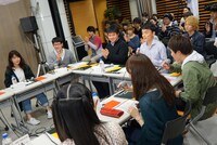 トークセッションの様子。