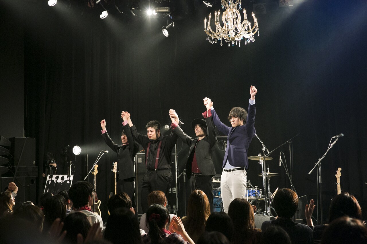 ウソツキ、恒例のエイプリルフールライブは満員御礼「今日くらい1つになろうぜ」