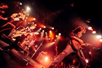 「MAVERICK DC presents DOUBLE HEADLINE TOUR 2016『M.A.D』」3月31日の東京・LIQUIDROOM公演の様子。