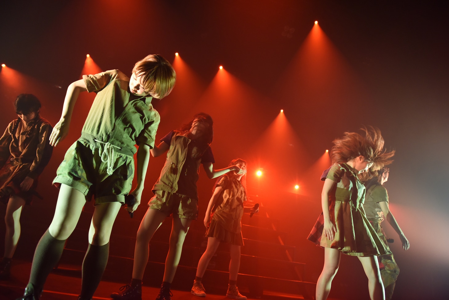 「IDOL SWiNDLE TOUR FINAL」の様子。