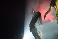 「IDOL SWiNDLE TOUR FINAL」の様子。