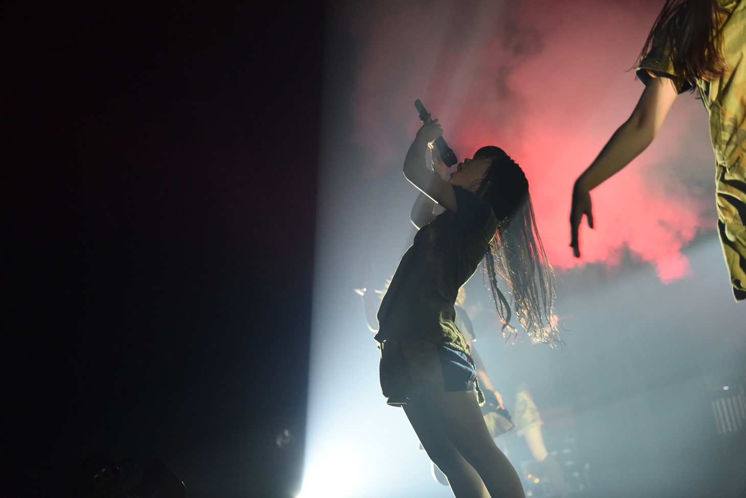 「IDOL SWiNDLE TOUR FINAL」の様子。