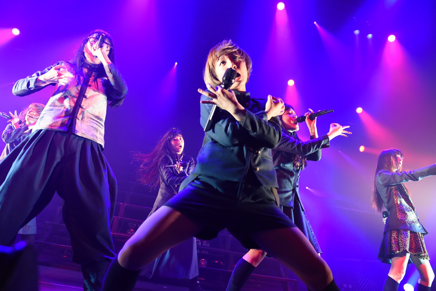 「IDOL SWiNDLE TOUR FINAL」の様子。