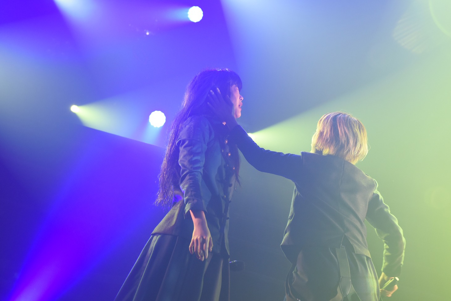 「IDOL SWiNDLE TOUR FINAL」の様子。