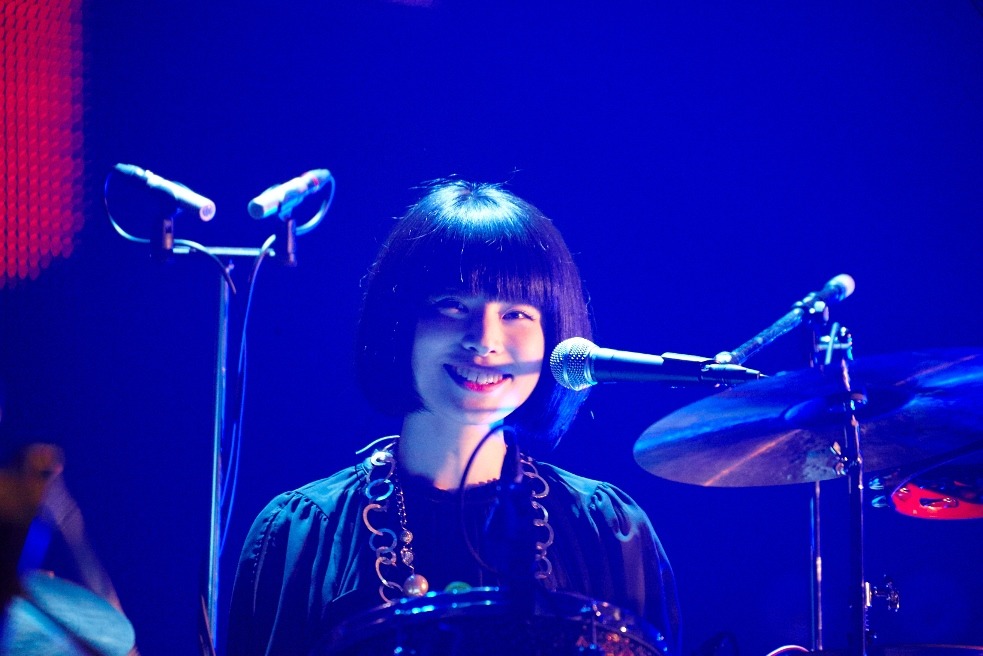 ほな・いこか（Dr）（Photo by IDE Yasuro）