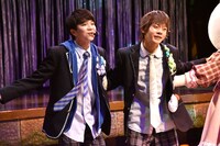 左から塩崎太智、山崎悠稀。(c)2016 SANRIO CO., LTD.