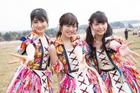 「74億分の1の君へ」ミュージックビデオのワンシーン。(c)AKS