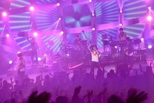 flumpool「flumpool 7th tour 2016『WHAT ABOUT EGGS?』」福岡・福岡サンパレスホテル＆ホール公演の様子。（撮影：古渓一道）