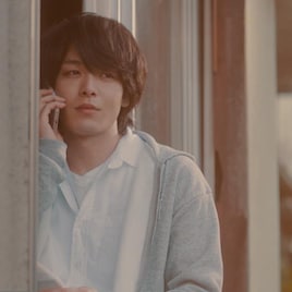 アカシック、女性の思いを男性目線で描く新曲MVに中村倫也