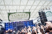 THREE LIGHTS DOWN KINGS（撮影：ヤオタケシ）