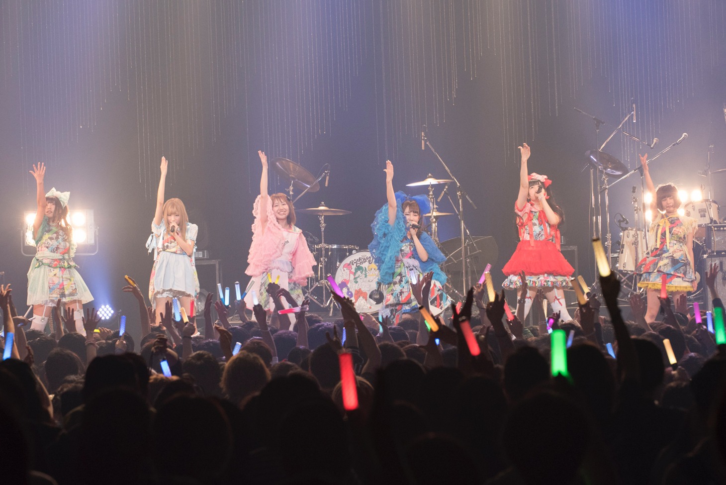 バンドじゃないもん！（Photo  by Ryota Mori）