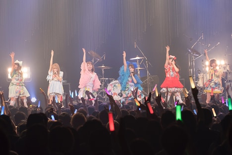 バンドじゃないもん！（Photo  by Ryota Mori）