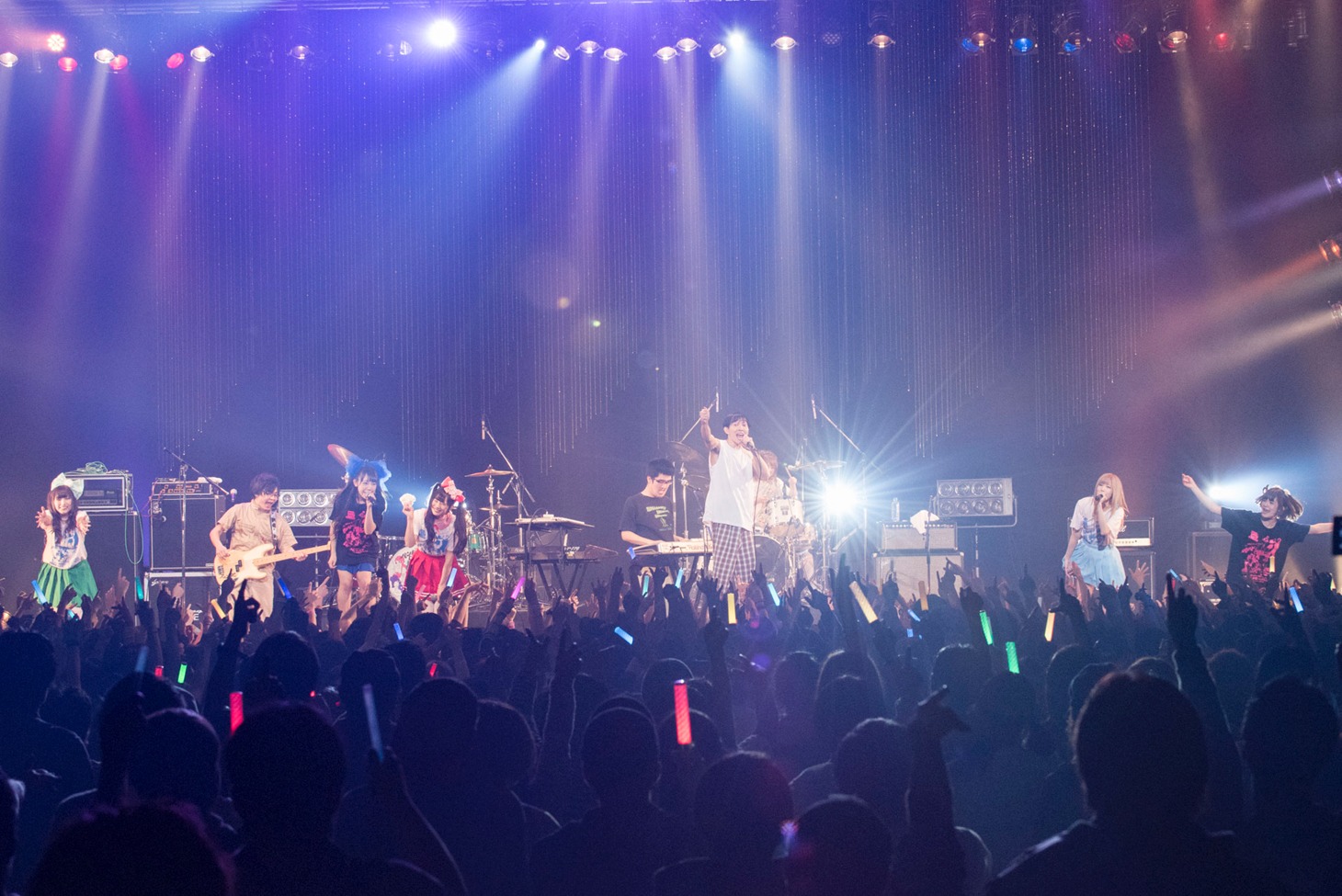 神聖かまってちゃん「フロントメモリー feat.バンドじゃないもん！」の様子。（Photo  by Ryota Mori）