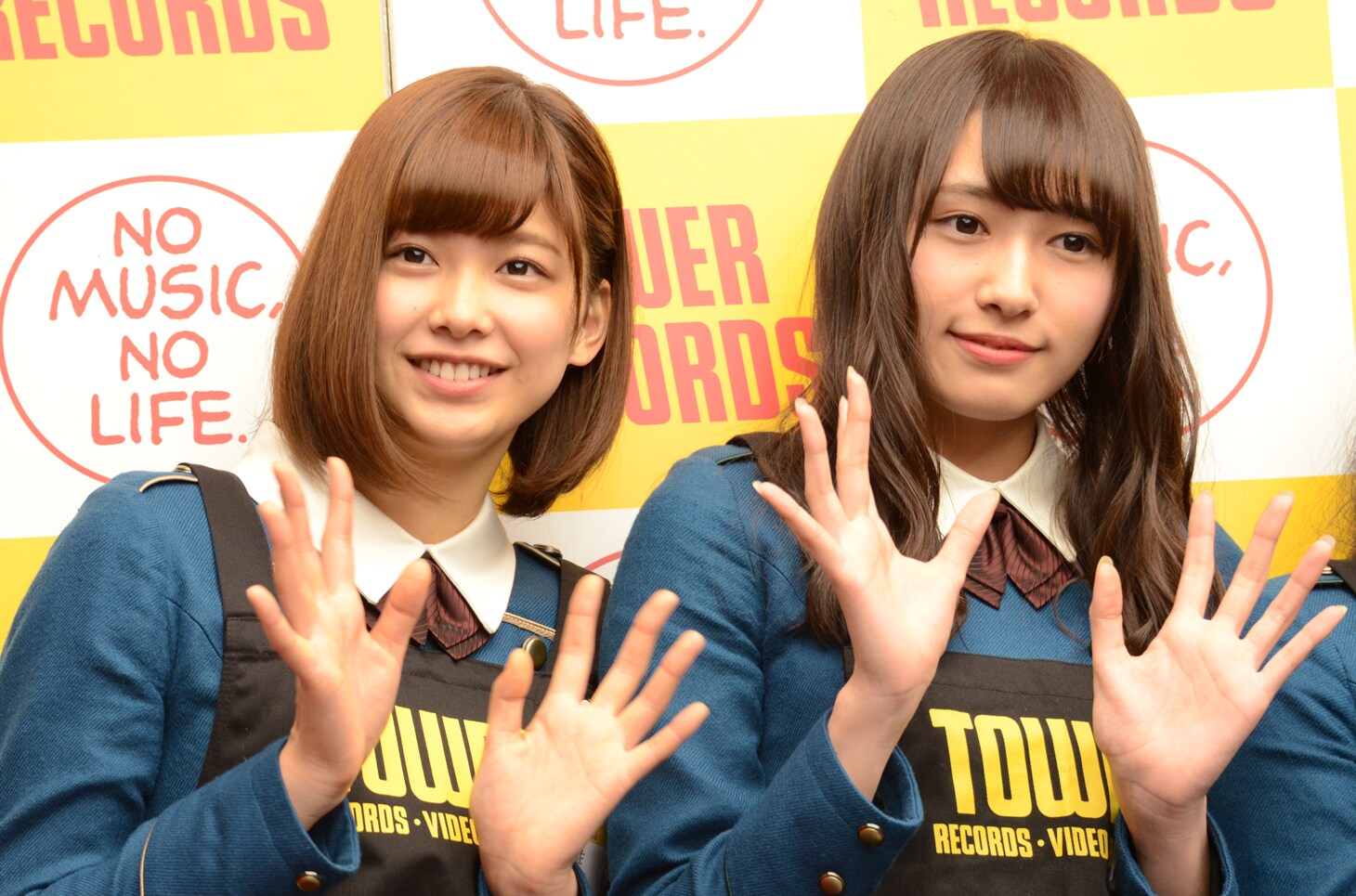 左から鈴本美愉、平手友梨奈、今泉佑唯。 [画像ギャラリー 16/23