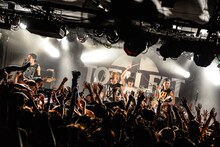 「TOTALFAT 15周年おつかれっしたファイナルパーティ」の様子。（Photo by AZUSA TAKADA）