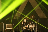 山中拓也（Vo, G）（Photo by Viola Kam［V'z Twinkle Photography］）