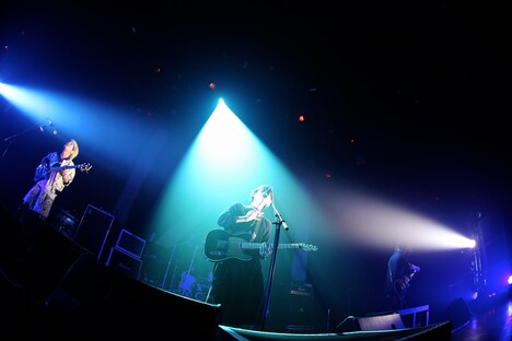 THE ORAL CIGARETTES（Photo by Viola Kam［V'z Twinkle Photography］）