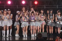 「アイドルお宝くじパーティーライヴ 桜満開！“俺たちのＮＯ.1”決定戦!! ～ガチでマジな投票バトル!!～」の様子。（写真提供：テレビ朝日）