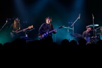 Galileo Galilei「"Sea and The Darkness" Last Tour 2016」LIQUIDROOM公演の様子。（Photo by Shinsuke Irihi）