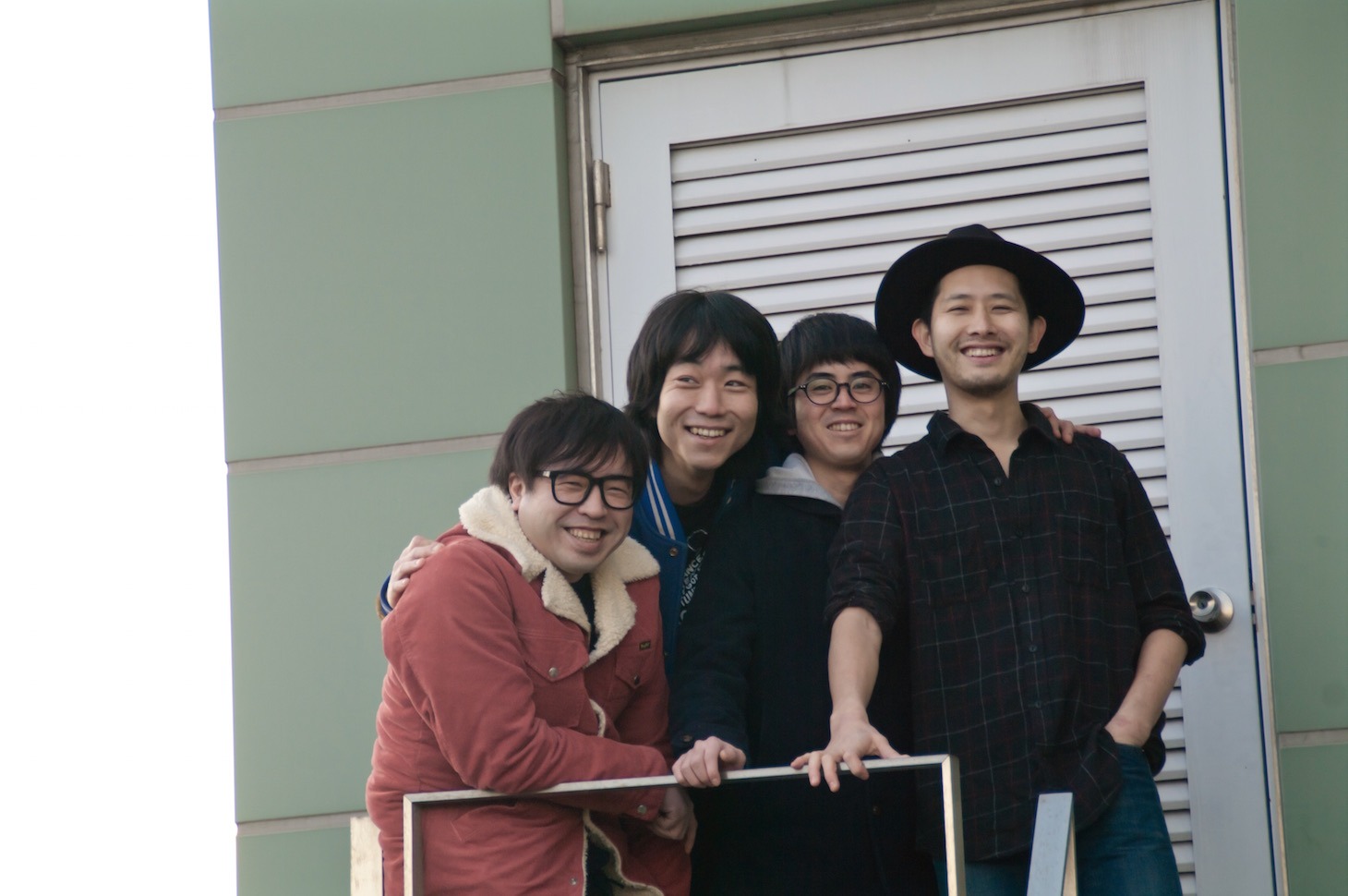 ダブルオーテレサ。右が上野智文。