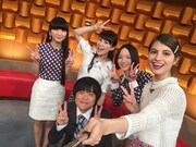 Perfumeとバカリズム（下）、マギー（右）。(c)日本テレビ