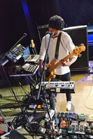 稲見喜彦（B, Vo, Syn）