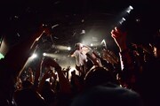 「THEラブ人間『メケメケ』発売記念ワンマンツアー」渋谷CLUB QUATTRO公演の様子。（Photo by MiNORU OBARA）