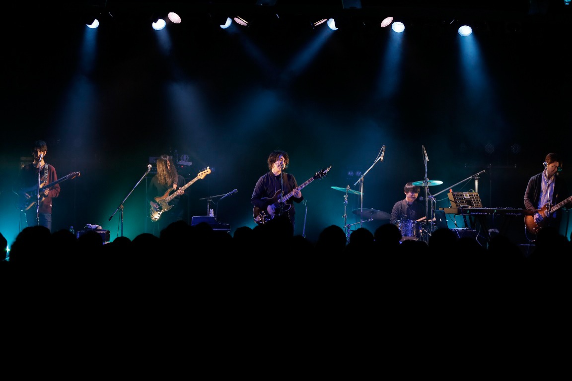 Galileo Galilei「"Sea and The Darkness" Last Tour 2016」東京・LIQUIDROOM公演の様子。（Photo by Shinsuke Irihi）
