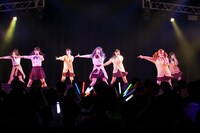 チョコレートストーリィズによるライブの様子。（写真提供：Zeppライブ）