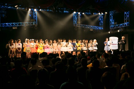 オープニングの様子。（写真提供：Zeppライブ）