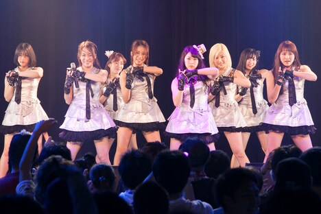 Cheeky Paradeによるライブの様子。（写真提供：Zeppライブ）