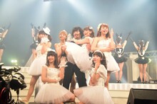 「清 竜人25 コンサート 2016 春」の様子。