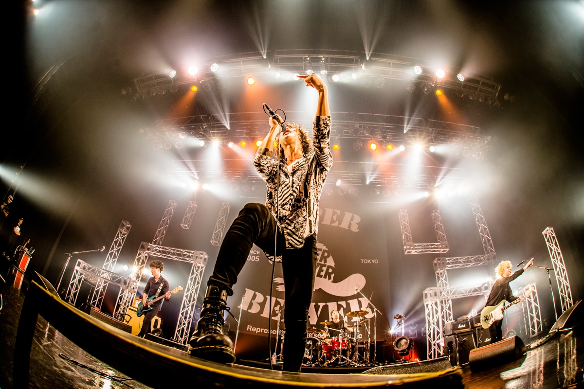 SUPER BEAVER「SUPER BEAVER10周年記念〆『都会のラクダSP ～スーパーフィーバー～』」東京・Zepp DiverCity TOKYO公演の様子。（撮影：青木カズロー）