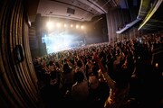 WEAVER「WEAVER 11th TOUR 2016『Draw a Night Rainbow』」大阪・オリックス劇場公演の様子。（撮影：渡邉一生）
