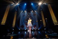 春乃きいなとヘルメッツ（撮影：濱本英介）