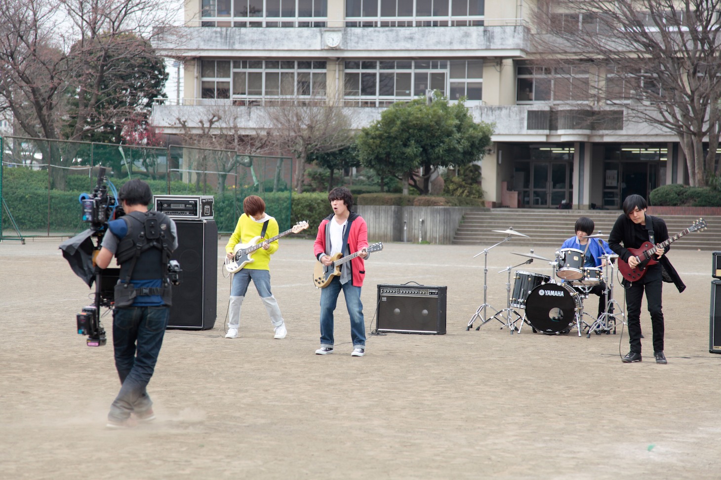 「ランアンドラン」MVのメイキング写真。