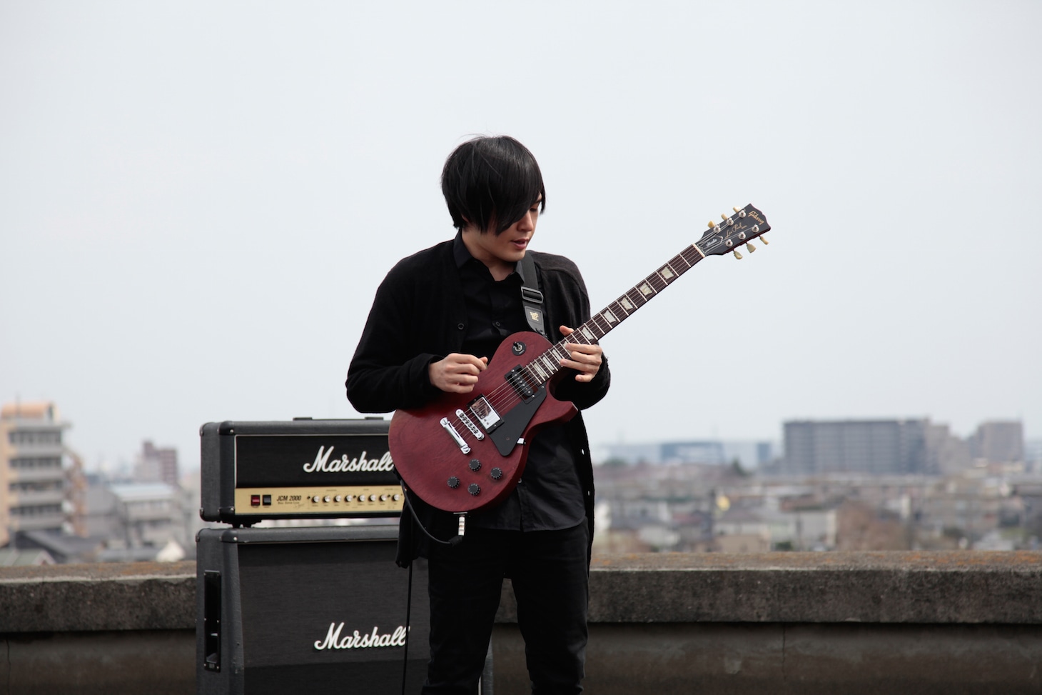 「ランアンドラン」MVのメイキング写真。