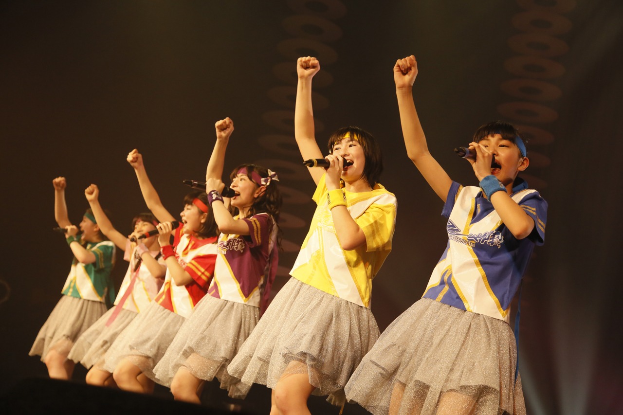 ばってん少女隊「メジャーデビュー直前ばってん、Zepp Fukuokaがなくなる前にライブできちゃいました大会！」の様子。（撮影：濱本英介）