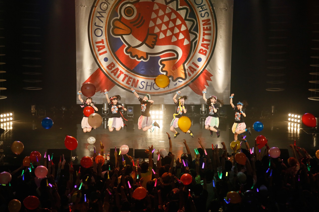 ばってん少女隊「メジャーデビュー直前ばってん、Zepp Fukuokaがなくなる前にライブできちゃいました大会！」の様子。（撮影：濱本英介）
