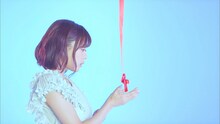 水瀬いのり「harmony ribbon」ミュージックビデオのワンシーン。