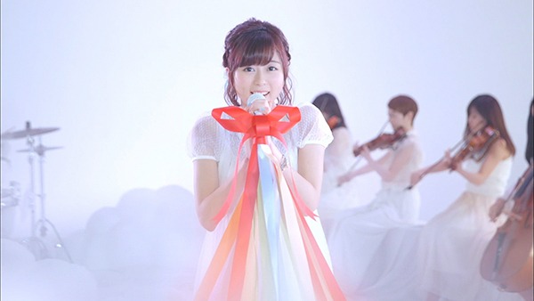 水瀬いのり「harmony ribbon」ミュージックビデオのワンシーン。
