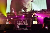 左からtofubeats、藤井隆。