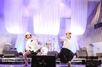 せんせい（Vo, Key）と佐藤全部（B）からなる“ペガサスファンタジー”。（Photo by Taku Fujii）